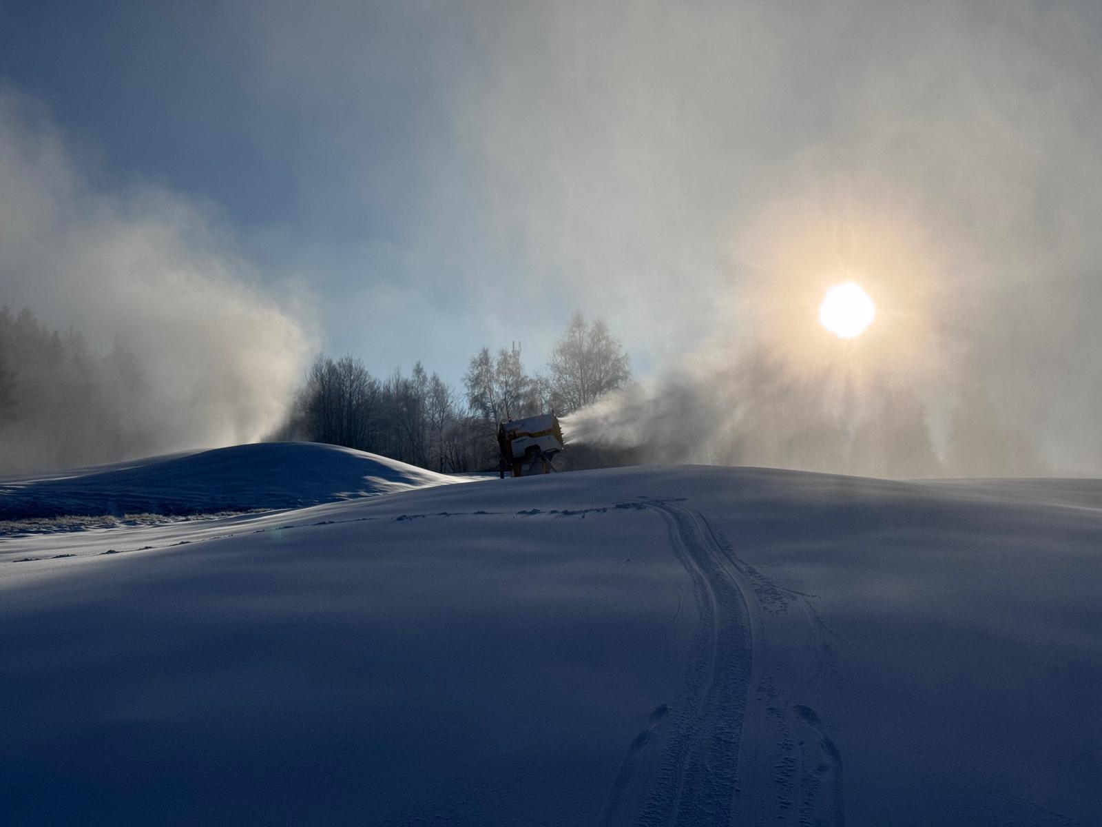Zasněžování ve Frymburku